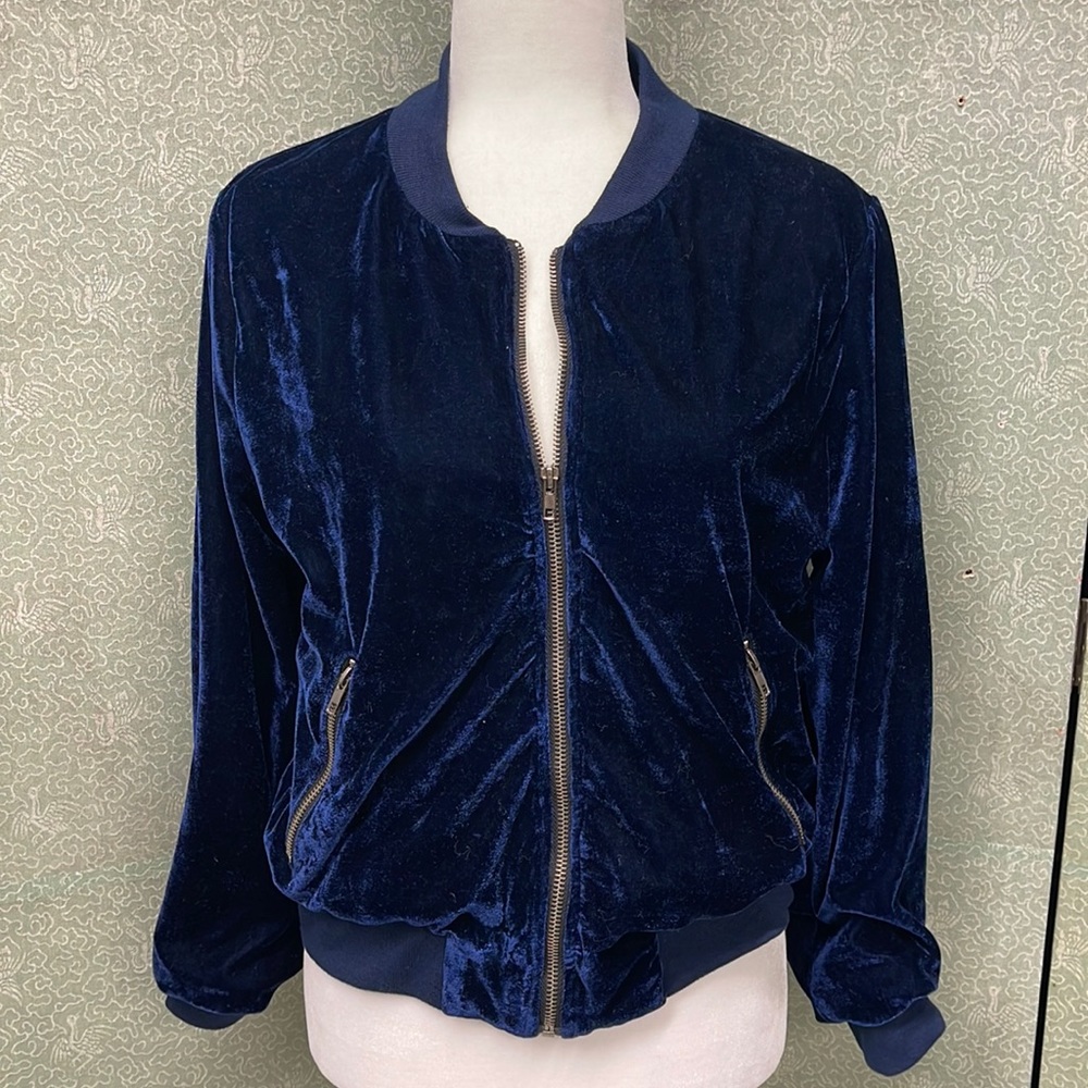 Amaryllis velvety Jacket 💙